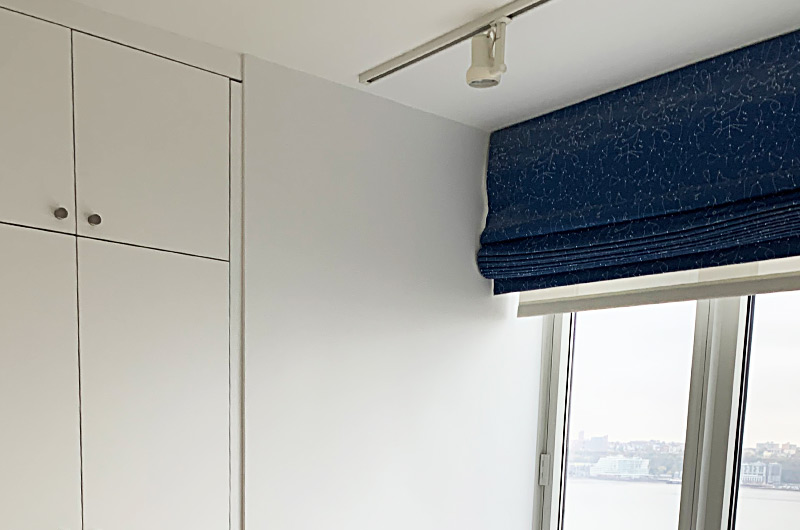 Ceiling halogen lights in room